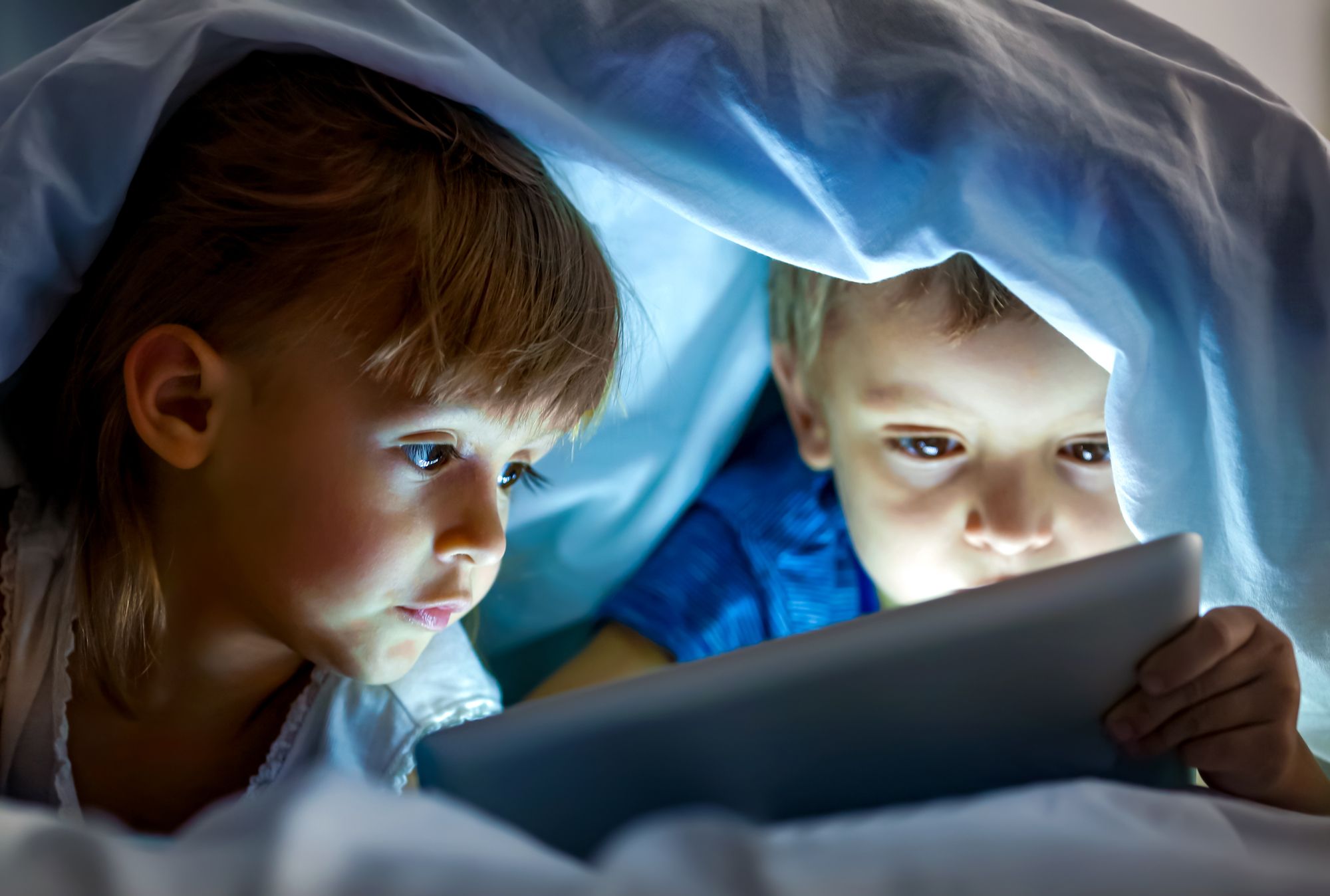 How to Reduce Screen Time for Kids with Engaging Alternatives
