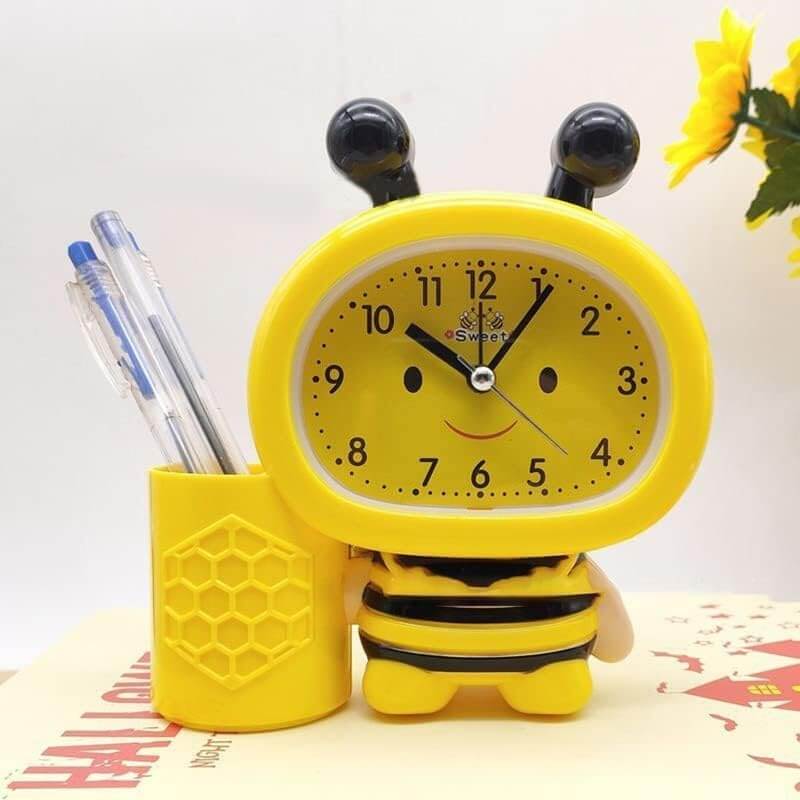 Shop cute and colorful kids table clocks—cartoon designs, alarm clocks, study table clocks, and educational clocks for boys and girls. Ideal for kids' study rooms, gifting, and daily time learning fun