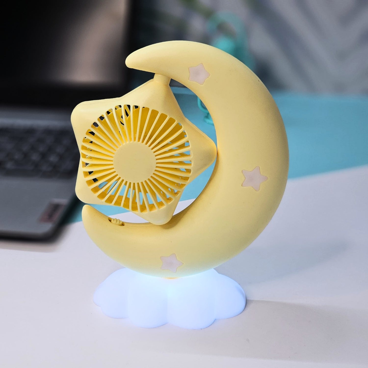 Cute moon and star portable fan, USB rechargeable, ideal return gift from www.usmile.toys