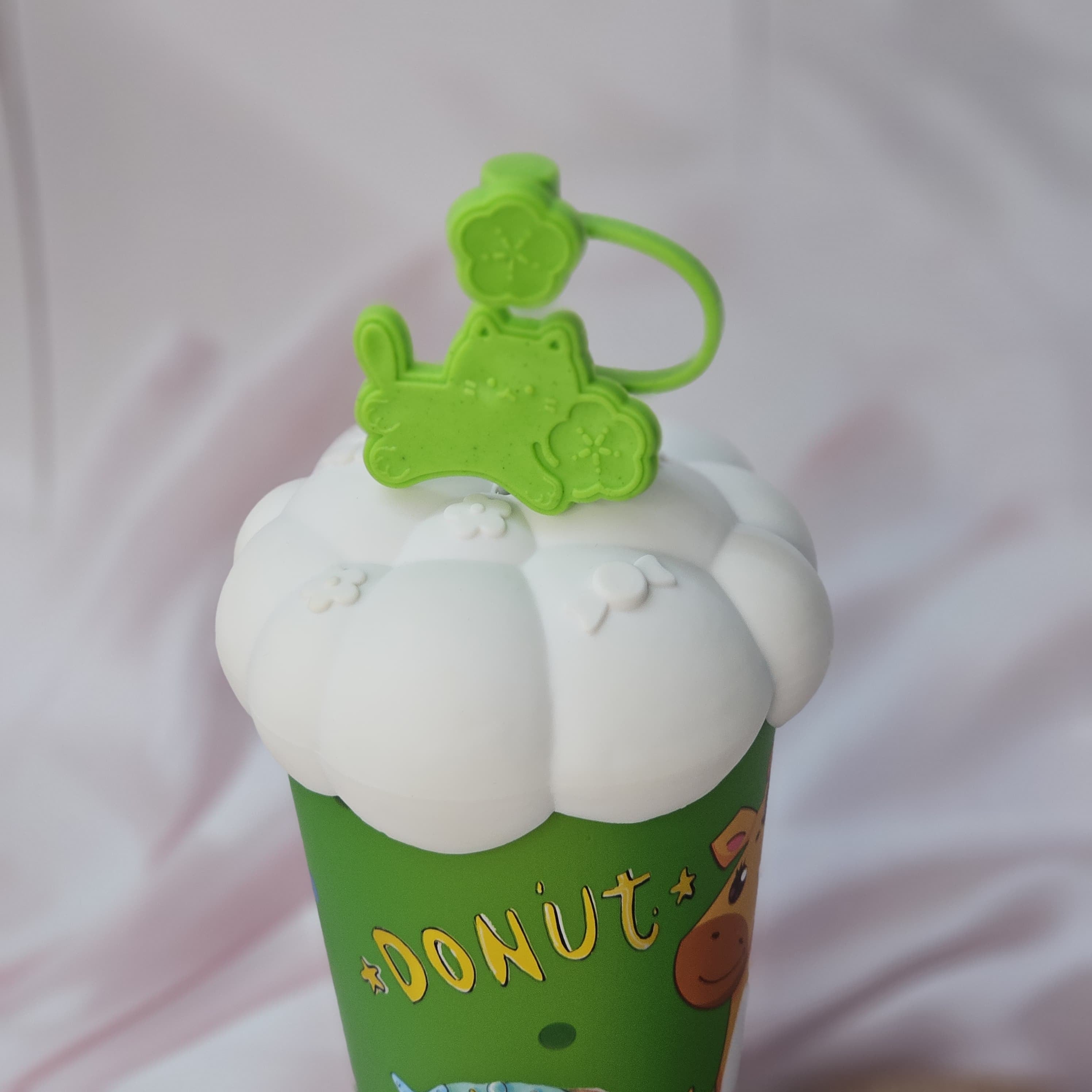 Set of five colorful Usmile Toys Cartoon Insulated Fancy Sippers for kids, each with unique animal or character designs and whimsical cloud-shaped lids with decorative straw toppers."