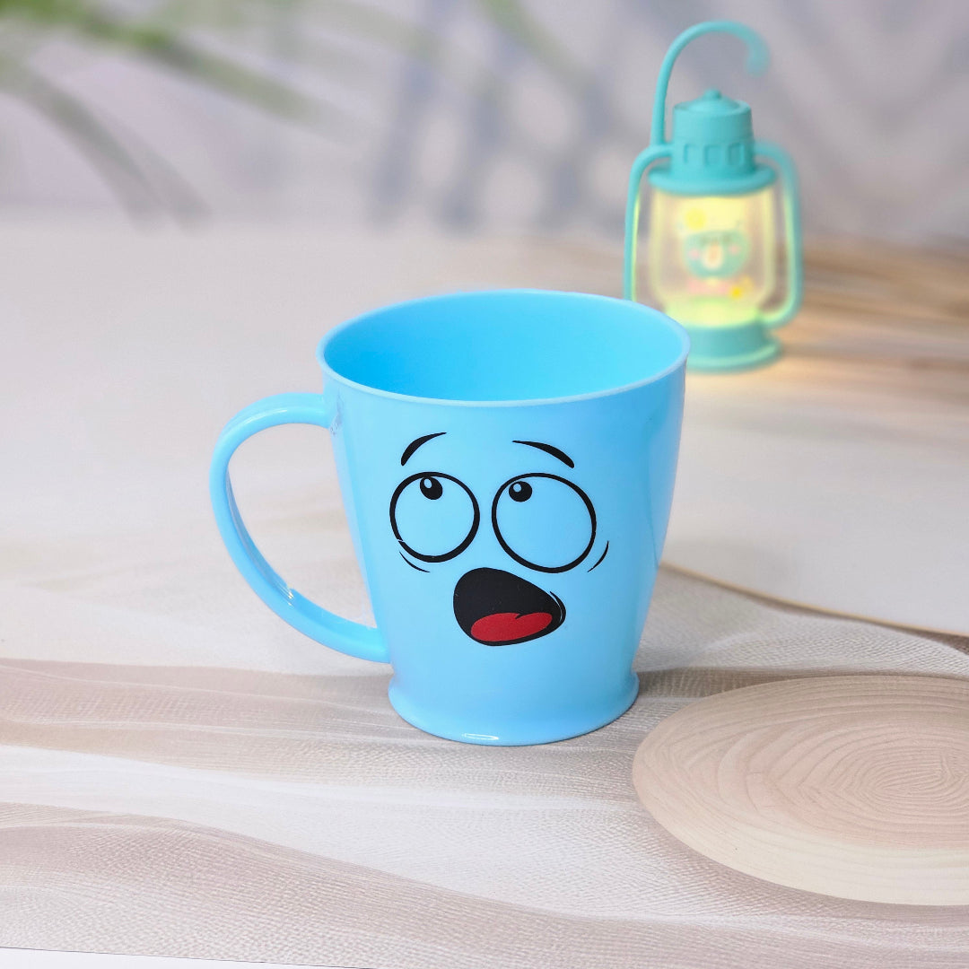 Adorable and colourful toddler dining set from Usmile Toys, featuring a unicorn design on a durable pink plate and cup. www.usmile.toys