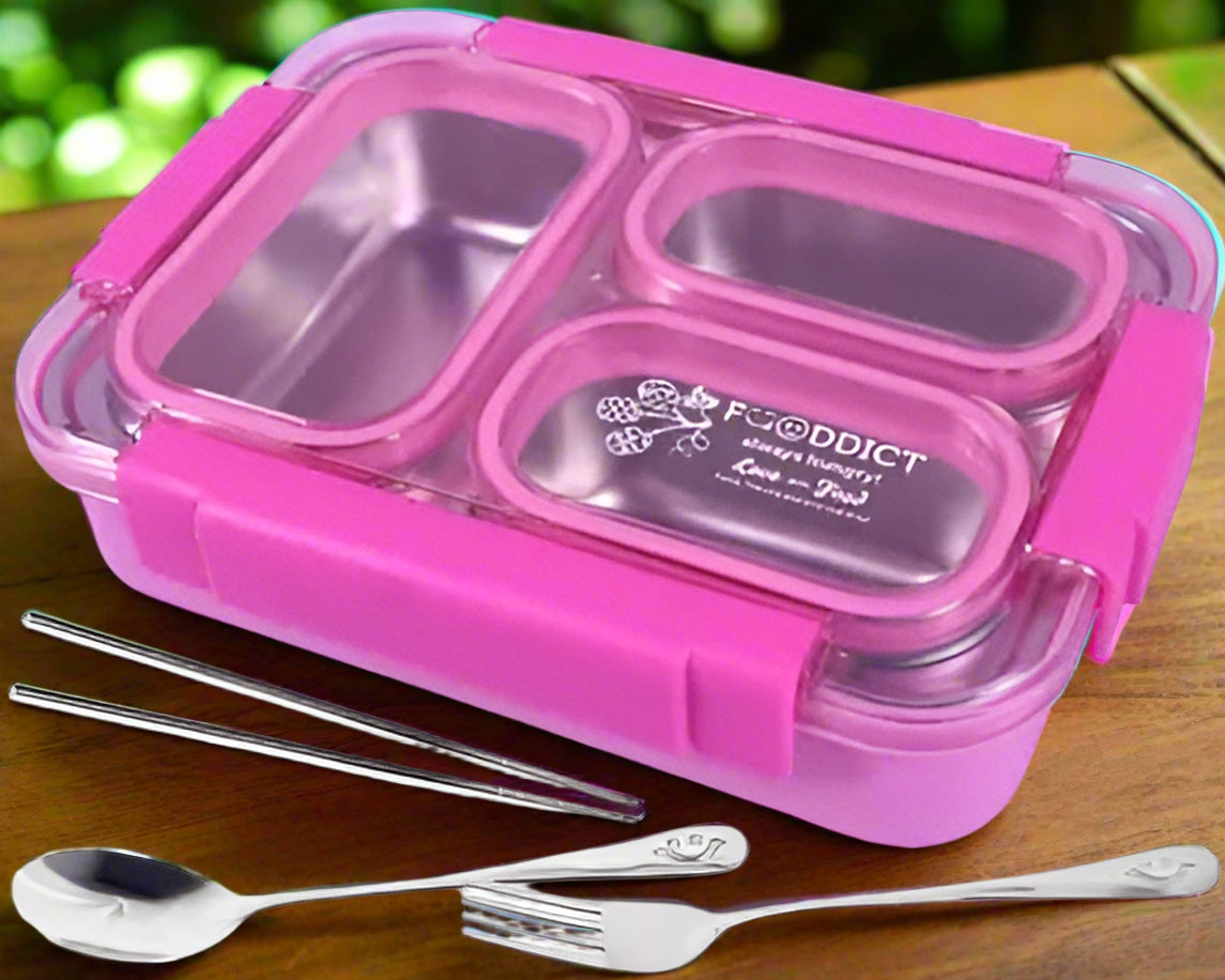These stylish and durable lunch containers are ideal for school, office, and travel use. Available at www.usmile.toys, your trusted online store for toys, kids stationery, return gifts, baby products, and essentials. Enhance your lunchtime experience with our leakproof, multi-compartment bento boxes designed for easy packing and freshness retention