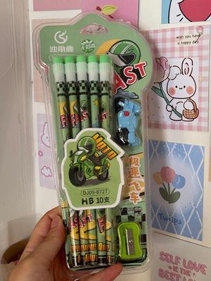 Set of three HB pencils for kids with a cool motorcycle print, a fun stationery kit for drawing and writing.
www.usmile.toys