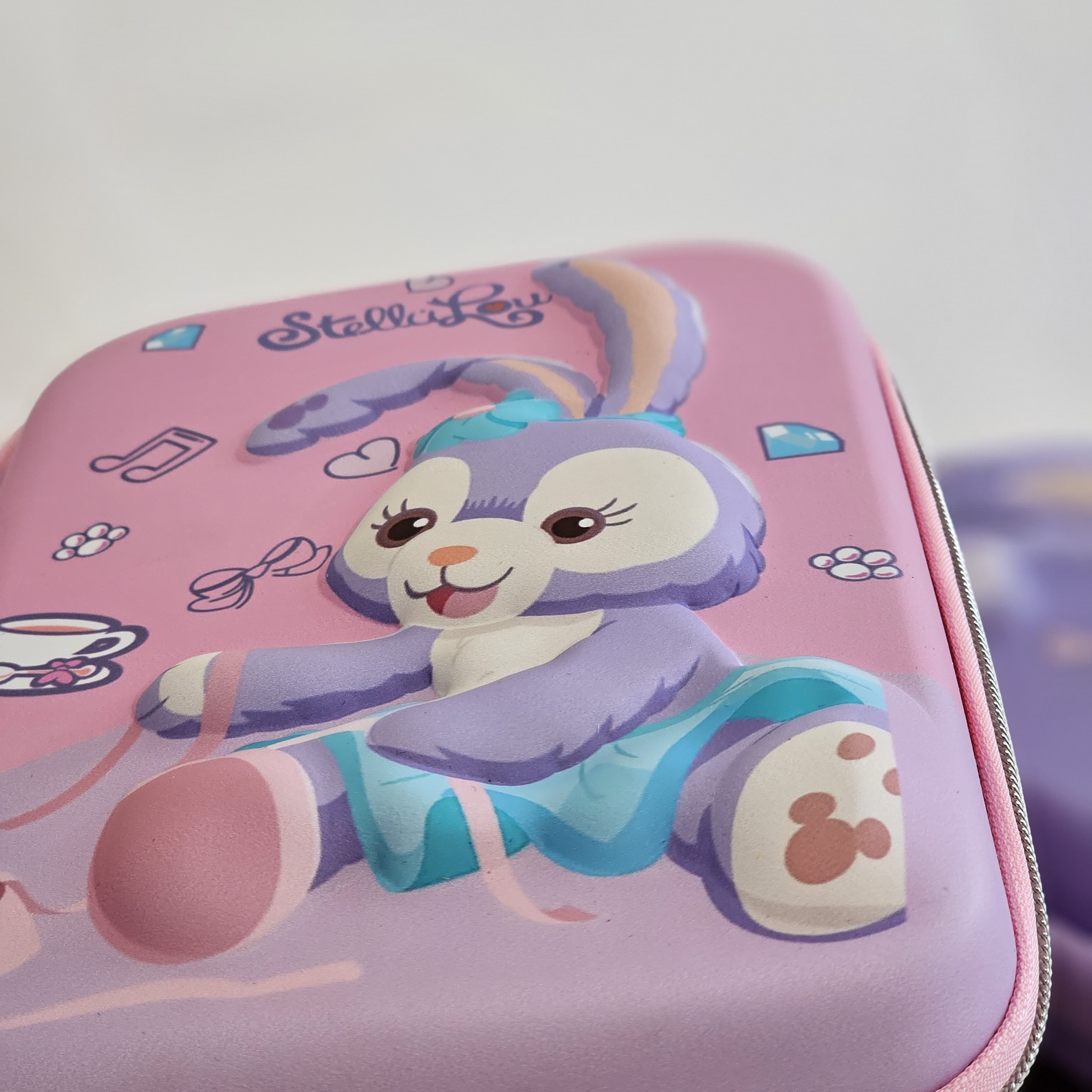 PU pencil cases for girls, single chain zip closure, durable and stylish, buy online at www.usmile.toys.