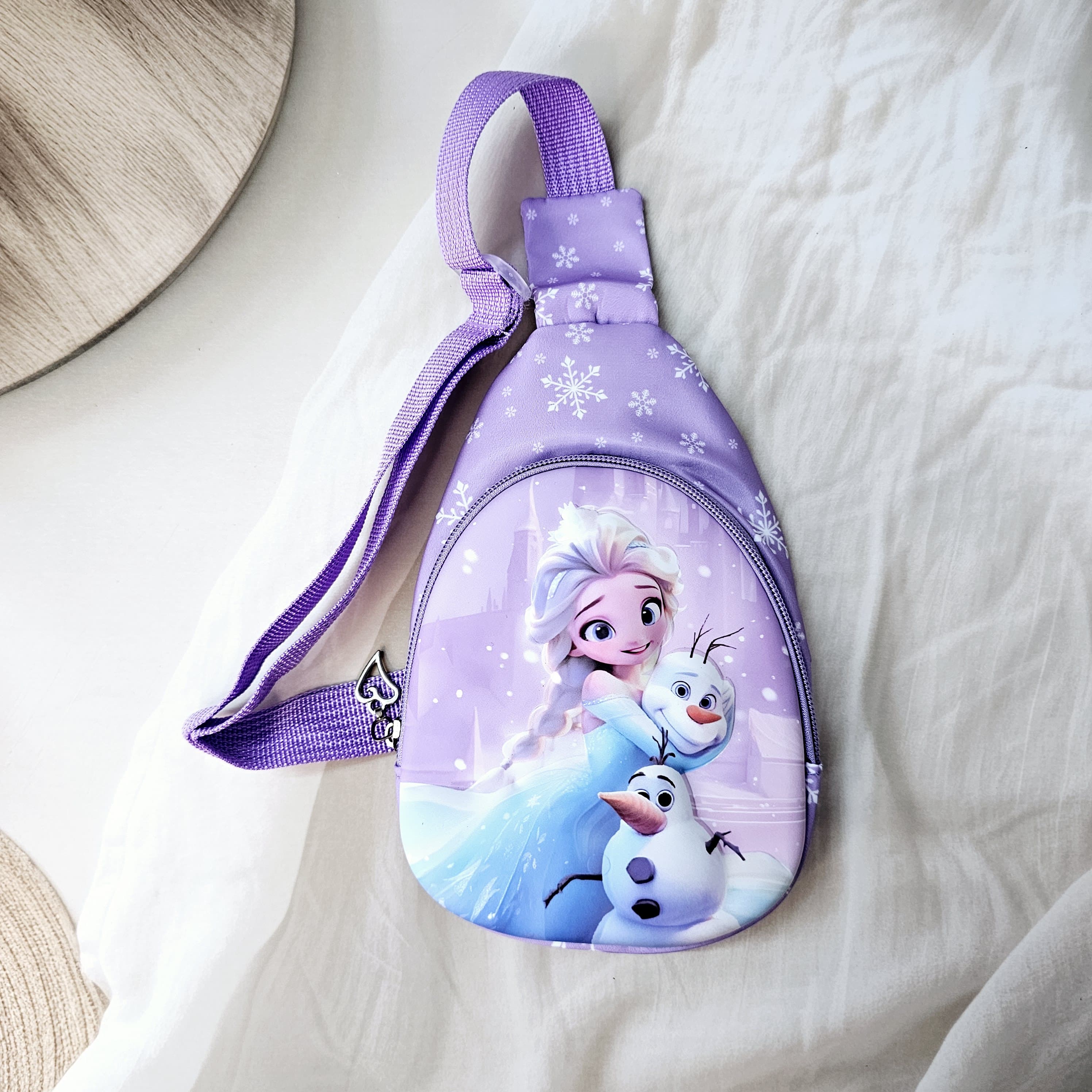 Cartoon Sling Bags, Kids Crossbody Bags, Children's Sling Bags, Fun Bags for Kids, Character Bags, Children's Accessories, Travel Bags for Kids, www.usmile.toys, Kids' Fashion, Children's Gifts.