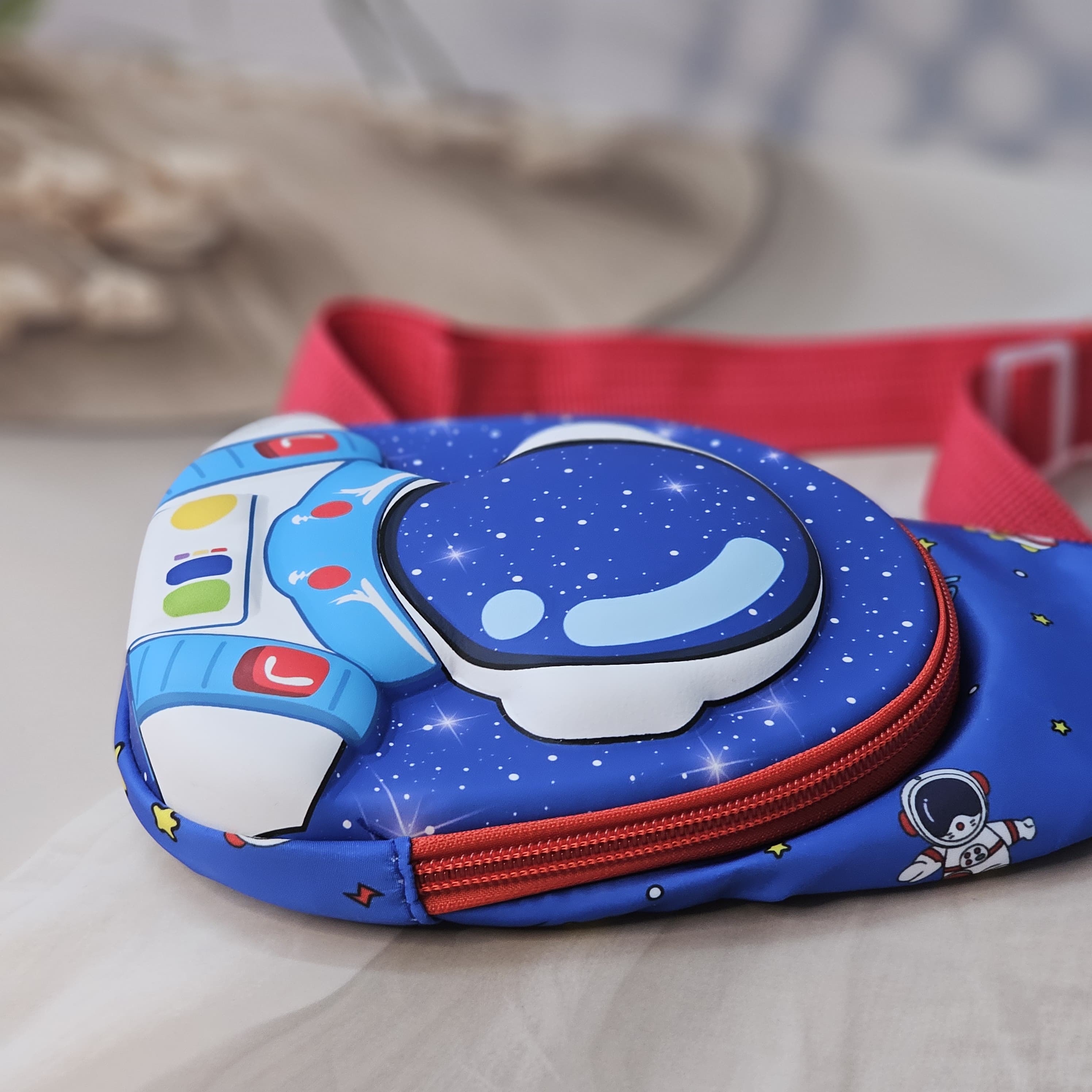 Cartoon Sling Bags, Kids Crossbody Bags, Children's Sling Bags, Fun Bags for Kids, Character Bags, Children's Accessories, Travel Bags for Kids, www.usmile.toys, Kids' Fashion, Children's Gifts.
