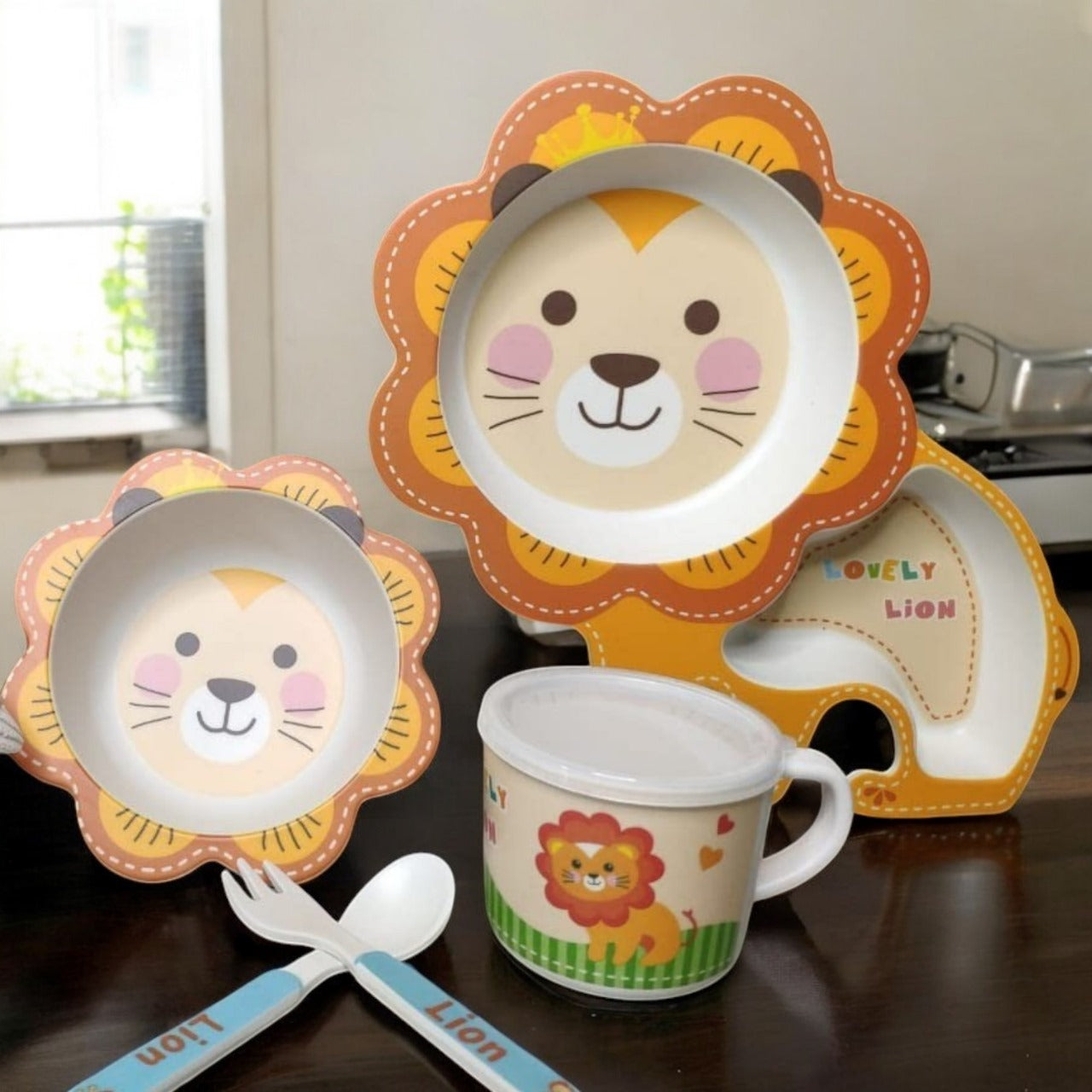 Lion Kids Tableware Set: Cute cartoon lion design for fun and healthy mealtimes. Perfect for toddlers and children.
www.usmile.toys