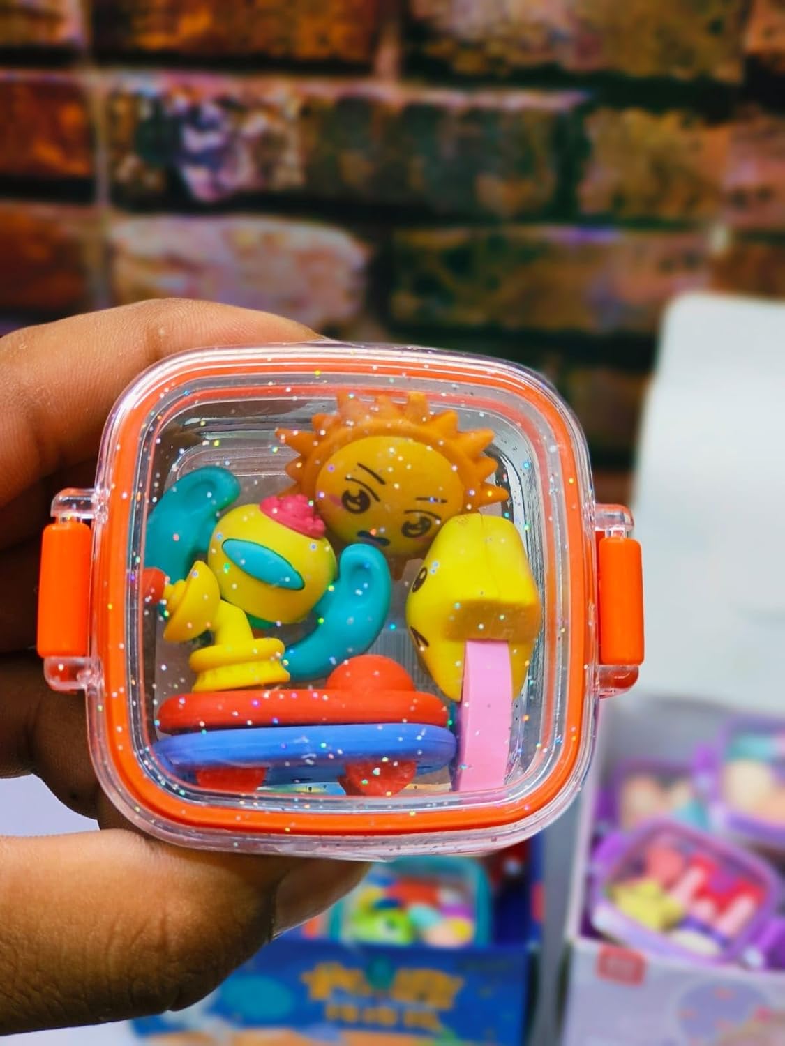 Space erasers with animal characters, packaged in individual bento boxes with different colored trims www.usmile.toys
