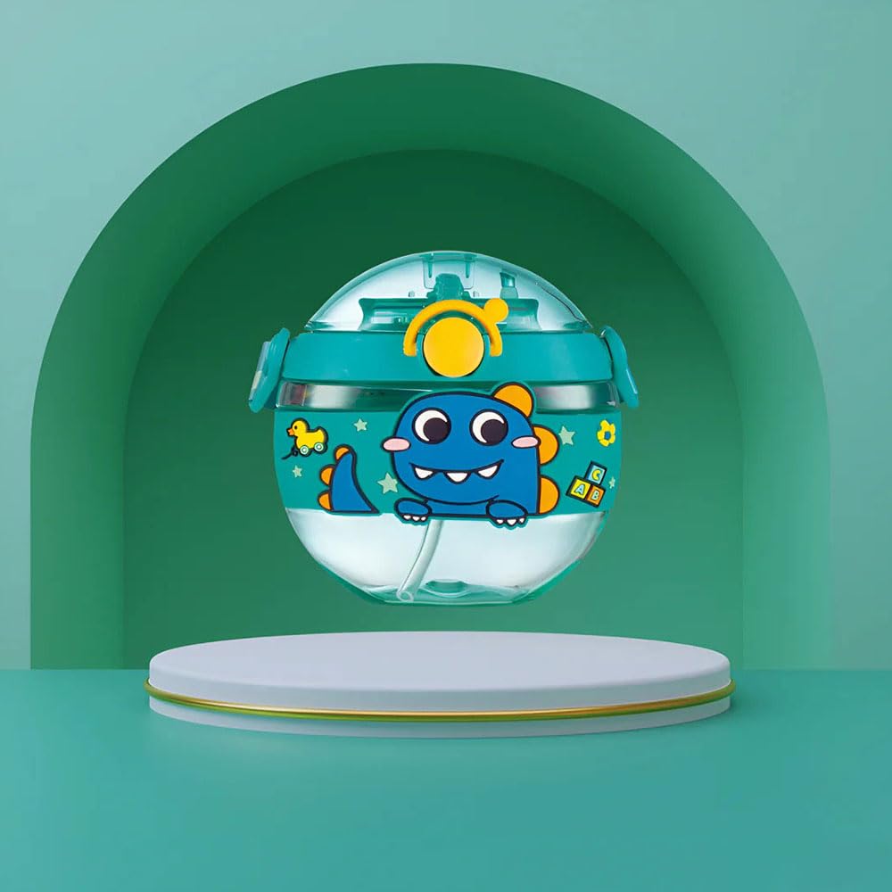 Anti-Leak Kids Water Bottle: Stylish design with a secure cap lock. Perfect for school and outdoor activities.
www.usmile.toys