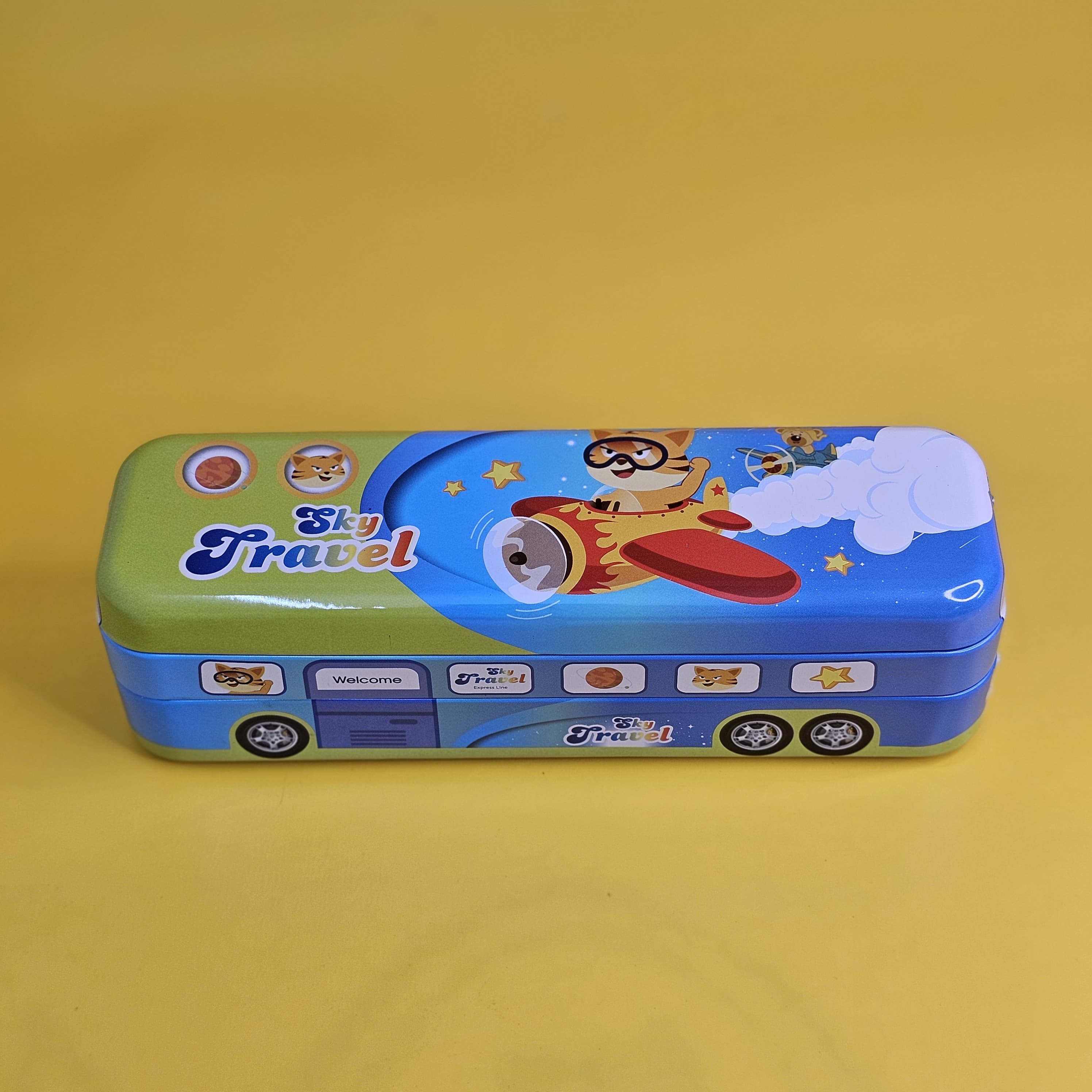 Find this unique and engaging stationery organizer and other kids' accessories at Usmile Toys www.usmile.toys.
