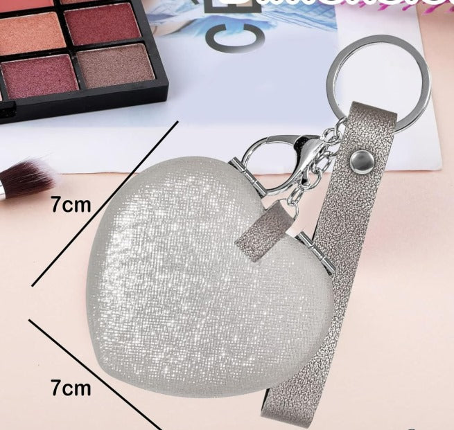 Trendy heart-shaped cosmetic mirror with keyring attachment – a perfect gift for women www.usmile.toys