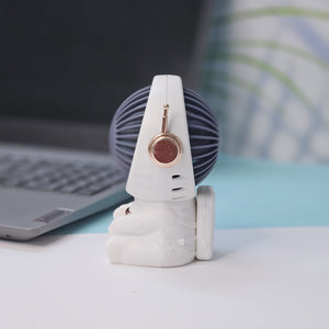 Clearly describes the visible item (grey mat, elephant, umbrella, colors). www.usmile.toys