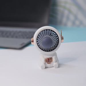 Clearly describes the visible item (grey mat, elephant, umbrella, colors). www.usmile.toys