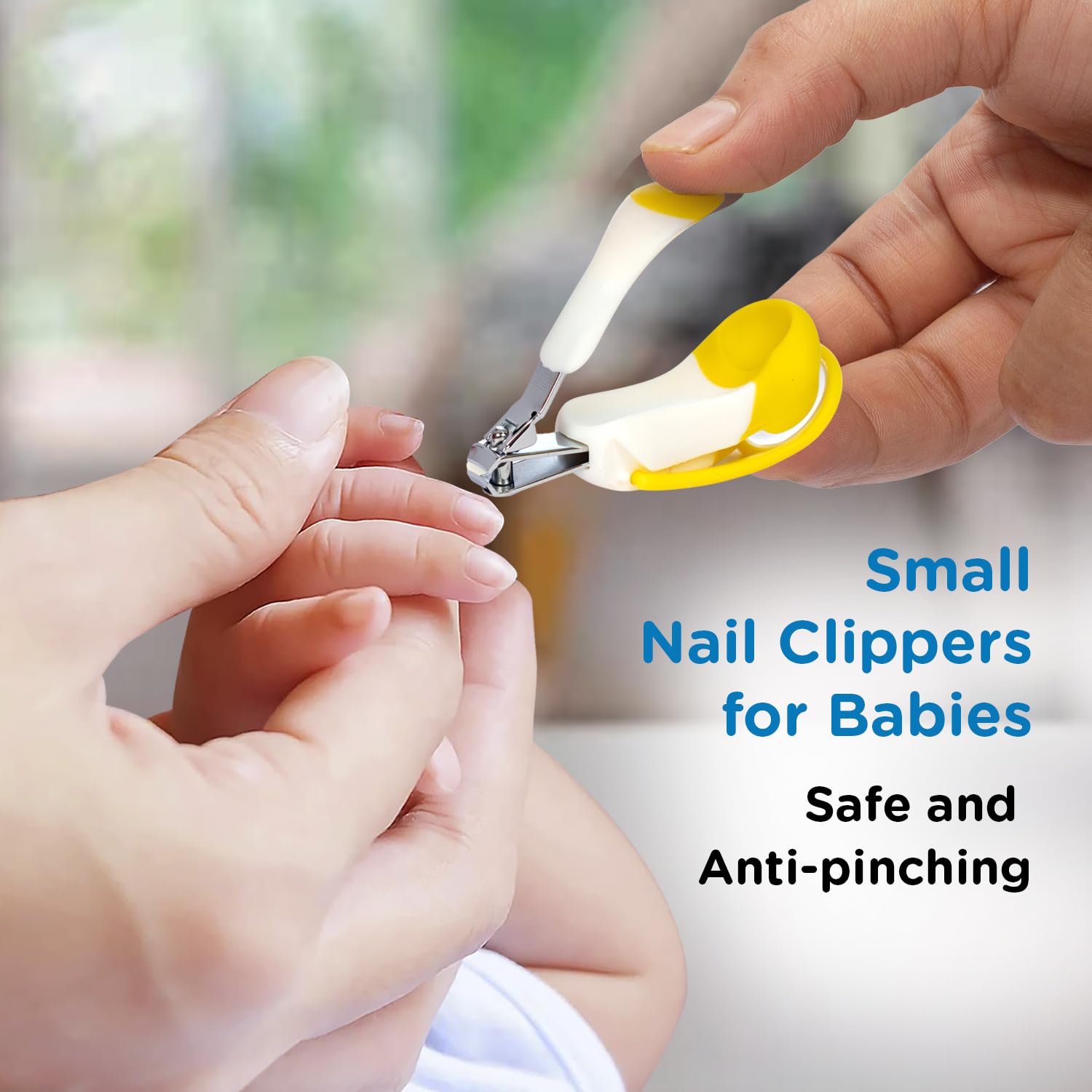 Mee Mee Baby Nail Clipper with Magnifier Zoom Lens