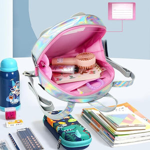 This small and insulated bag is perfect for keeping food fresh on the go.
Explore our wide range of adorable and practical lunch bags for girls at Usmile Toys www.usmile.toys.