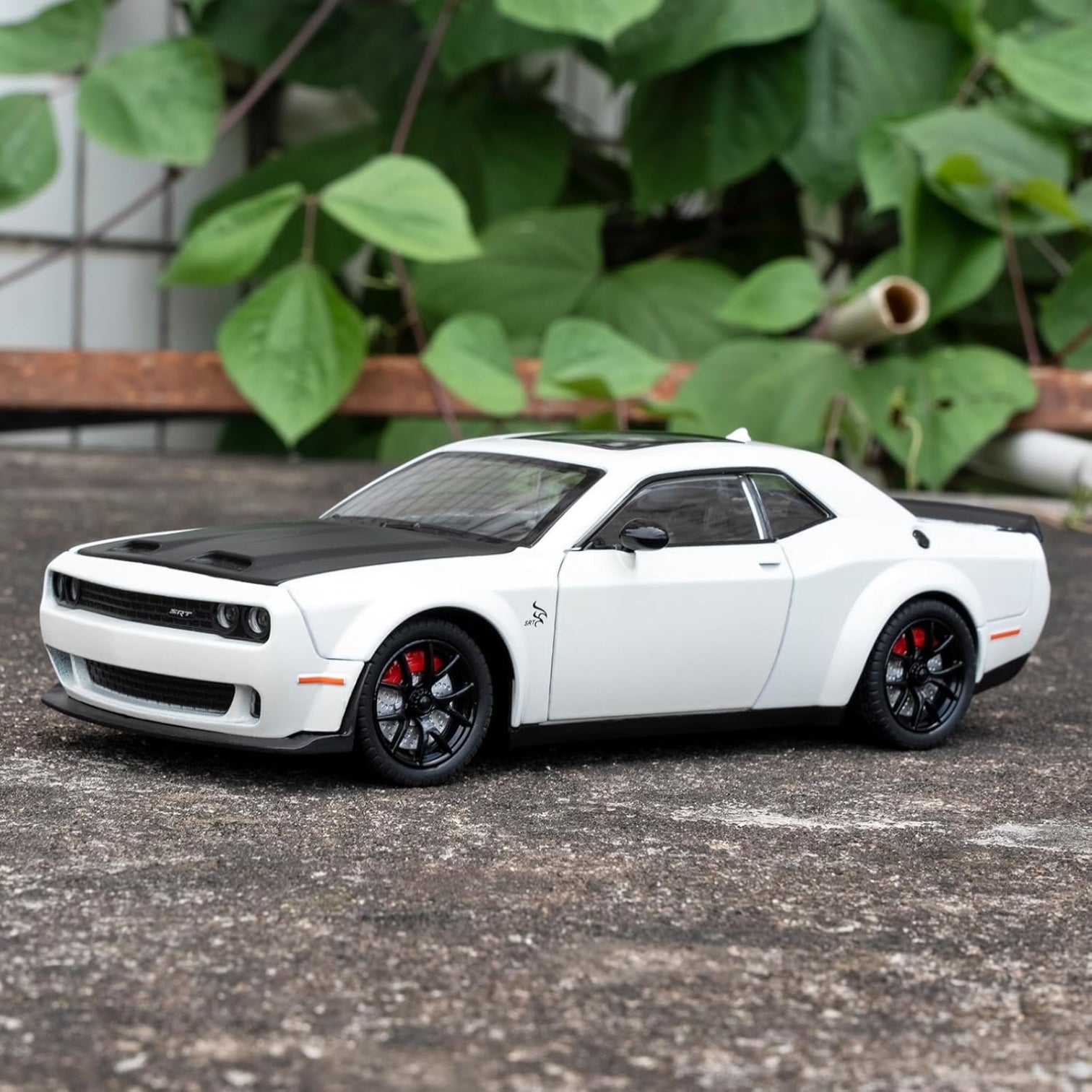 Exclusive Alloy Metal Pull Back Die-cast Car Model