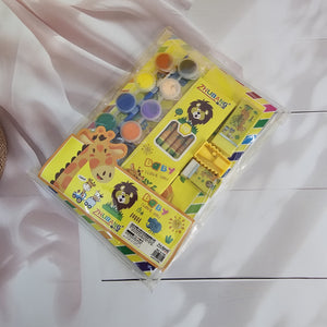 "Kids' art and craft kit with drawing book, paints, crayons, brushes, and sharpener. www.usmile.toys