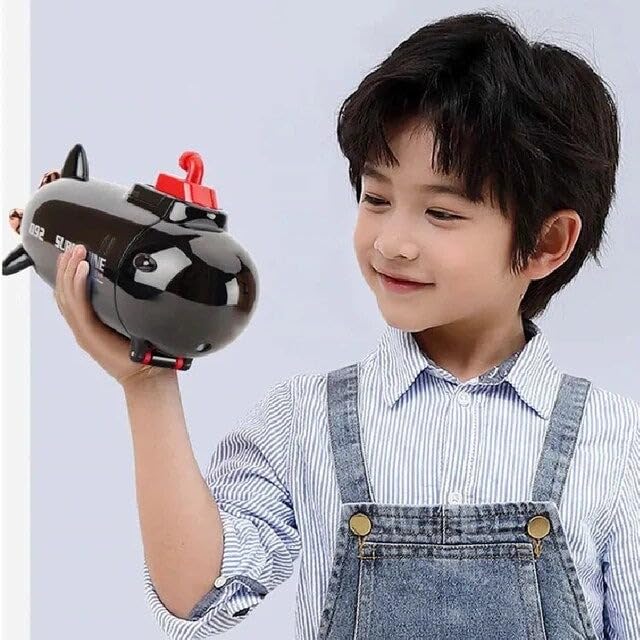 Stylish Kids Water Bottle - Submarine: Eye-catching submarine shape makes hydration fun. Perfect for school and travel.
www.usmile.toys