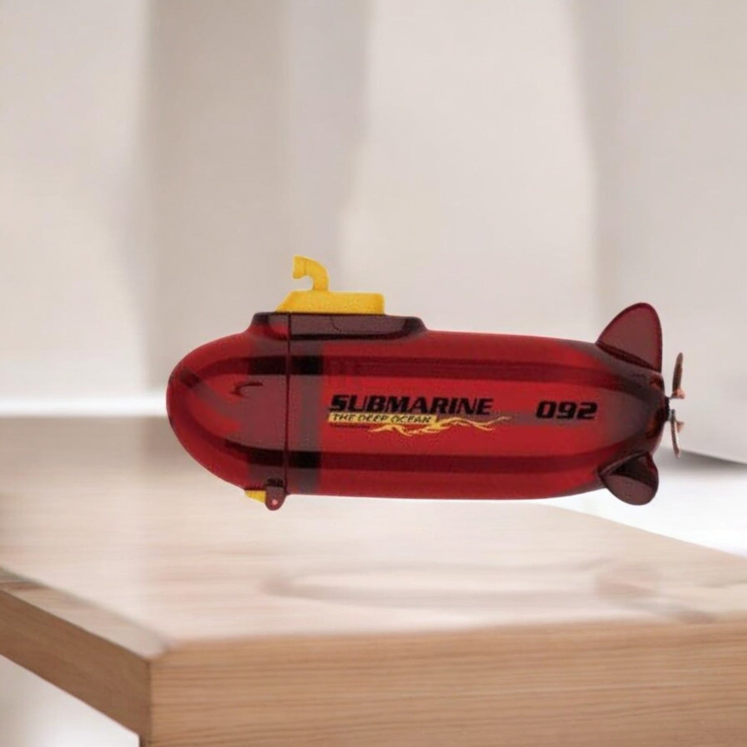 Submarine Water Bottle for Kids: Unique and stylish plastic drinking bottle shaped like a submarine. Fun for children.

www.usmile.toys