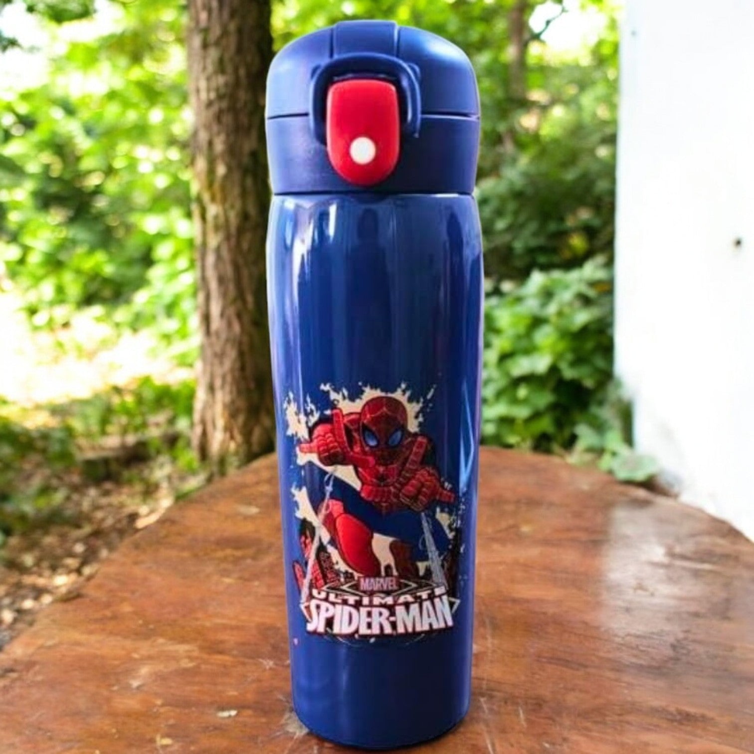 Leakproof stainless steel cartoon bottle for children with a flip-up straw, showcasing popular superheroes like Spider-Man and Iron Man, perfect for school in www.usmile.toys