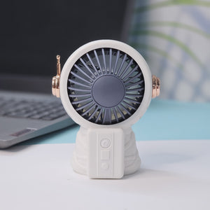 Clearly describes the visible item (grey mat, elephant, umbrella, colors). www.usmile.toys