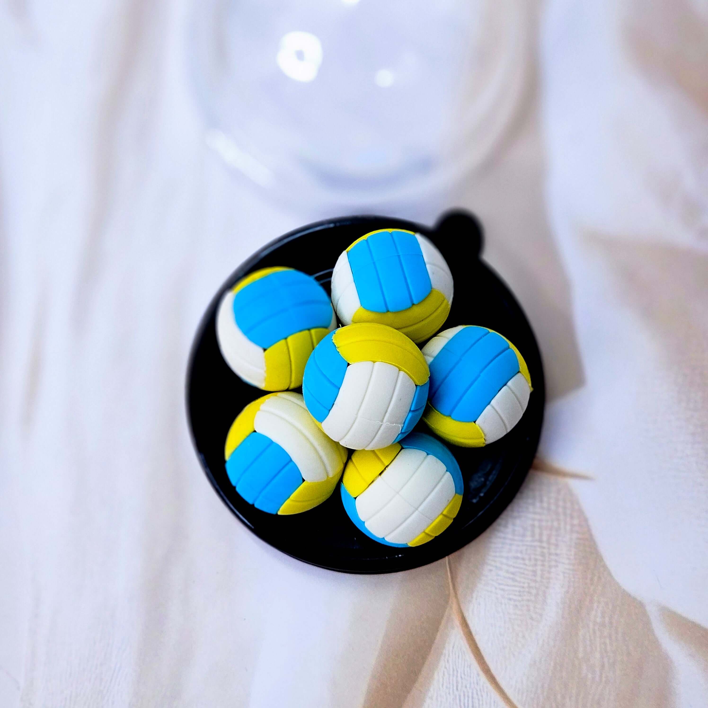 U Smile Kids Eraser Set of 6, featuring fun 3 CM sports balls: tennis, soccer, and volleyball designs. www.usmile.toys