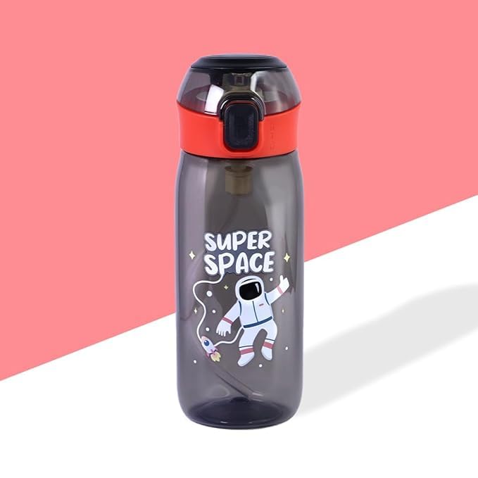 Space Theme Sipper Bottle for Kids: Anti-leak plastic water bottle with astronaut and rocket design. Great for children.
www.usmile.toys