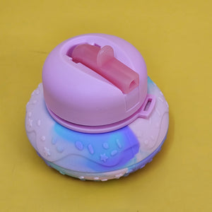 Find this easy-to-clean and portable water bottle and other kids' accessories at Usmile Toys www.usmile.toys.
