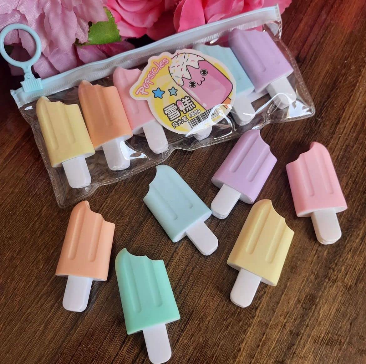 Set of soft pastel ice cream shaped sketch markers for kids, perfect for drawing and colouring .
www.usmile.toys
