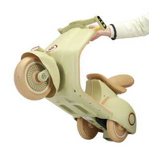 www.usmile.toys_vespa_matte_finish_kids_rechargeable_electric_ride_on_bike_for_kids_0