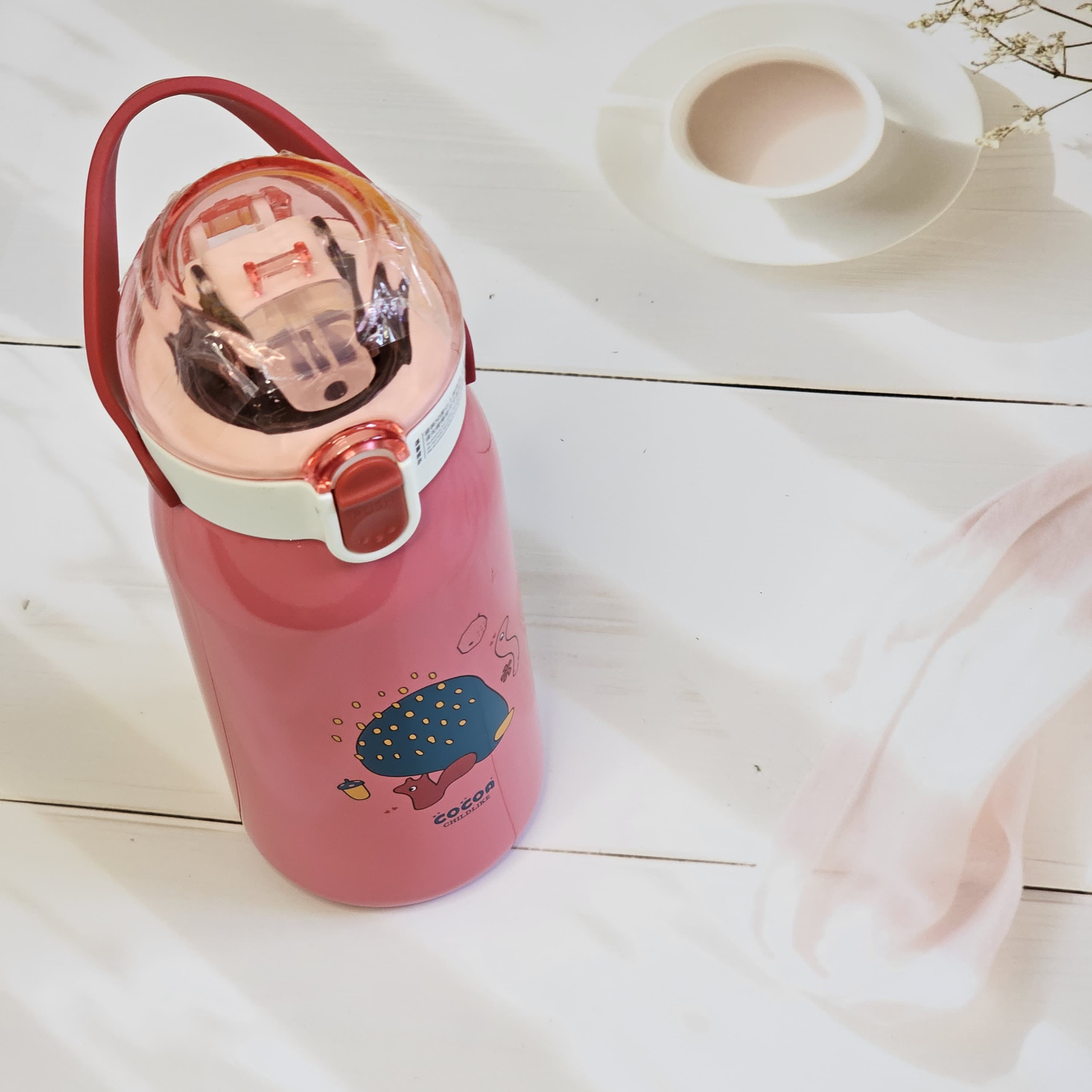 Buy Zentric pink water bottle for kids, 530 ml insulated stainless steel flask with straw, leak-proof design with close lid lock and push to unlock, cartoon snail print, shop online at usmile.toys