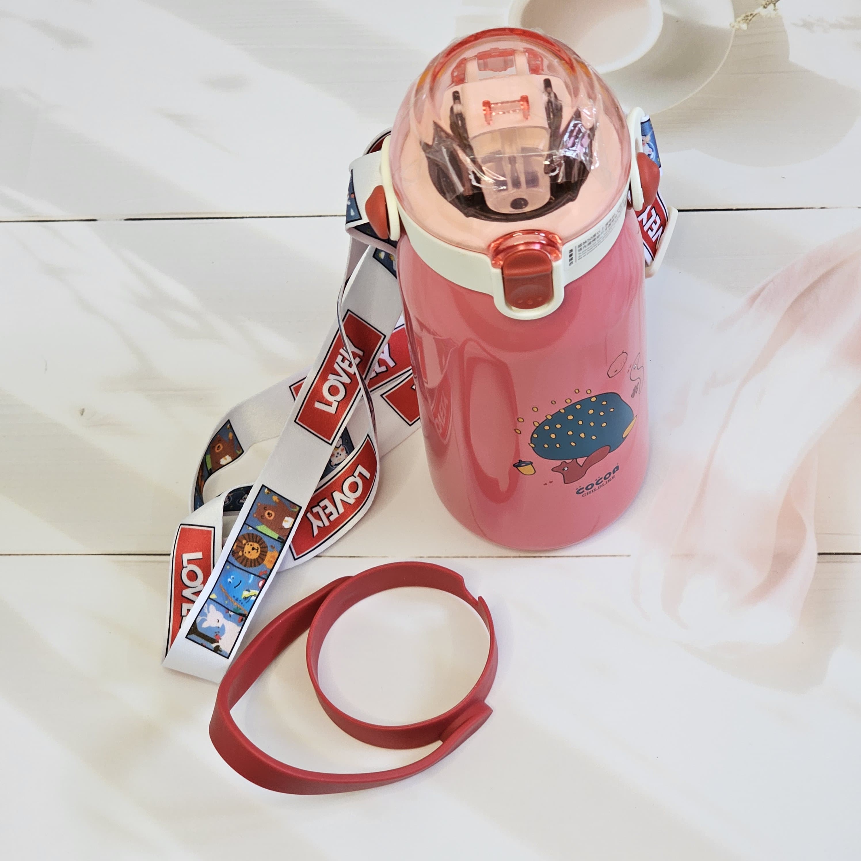 Buy Zentric pink water bottle for kids, 530 ml insulated stainless steel flask with straw, leak-proof design with close lid lock and push to unlock, cartoon snail print, shop online at usmile.toys