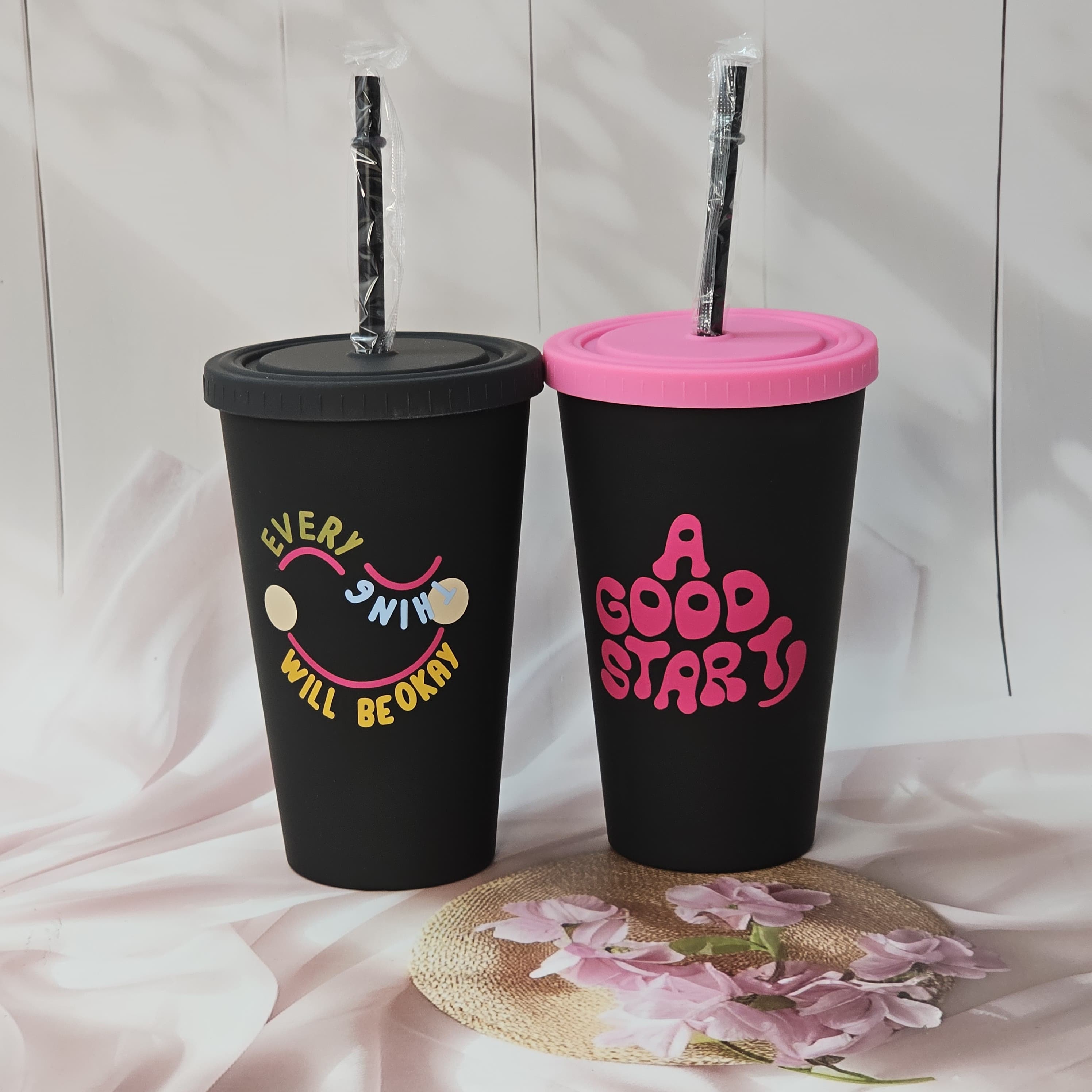  Ideal as a return gift for parties, gatherings, or any event, these sipper cups are a trendy and practical way for guests of all ages to enjoy their favorite beverages.